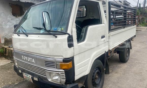 Acheter Occasion Voiture Toyota Dyna Blanc à Aba, État d'Abia Acheter Occasion Voiture Toyota Dyna Blanc à Aba, État d'Abia