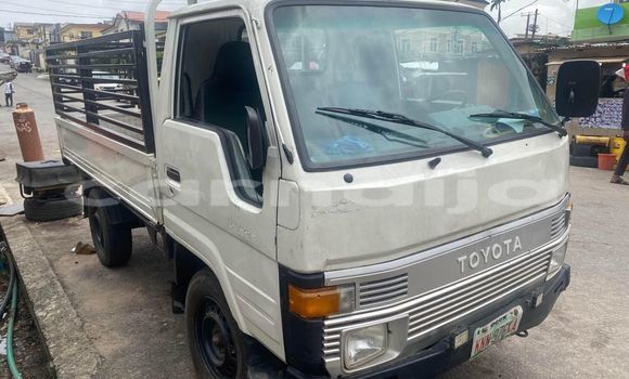 Acheter Occasion Voiture Toyota Dyna Blanc à Aba, État d'Abia Acheter Occasion Voiture Toyota Dyna Blanc à Aba, État d'Abia