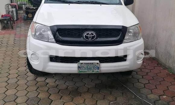 Buy Used Toyota Hilux White Car in Abaji in Federal Capital Territory