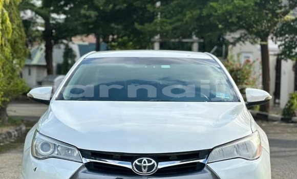 Buy Used Toyota Camry White Car in Abuja in Lagos State