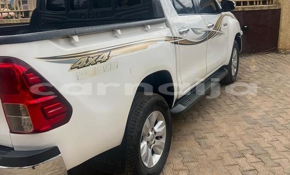 Acheter Occasion Voiture Toyota Hilux Blanc à Abuja, État de Lagos Acheter Occasion Voiture Toyota Hilux Blanc à Abuja, État de Lagos
