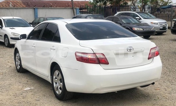 Buy Used Toyota Corolla White Car in Abuja in Lagos State