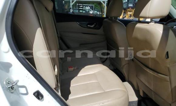 Acheter Neuf Voiture Nissan Rogue Blanc à Badagry, État de Lagos Acheter Neuf Voiture Nissan Rogue Blanc à Badagry, État de Lagos