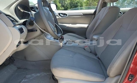 Acheter Neuf Voiture Nissan Sentra Rouge à Badagry, État de Lagos Acheter Neuf Voiture Nissan Sentra Rouge à Badagry, État de Lagos