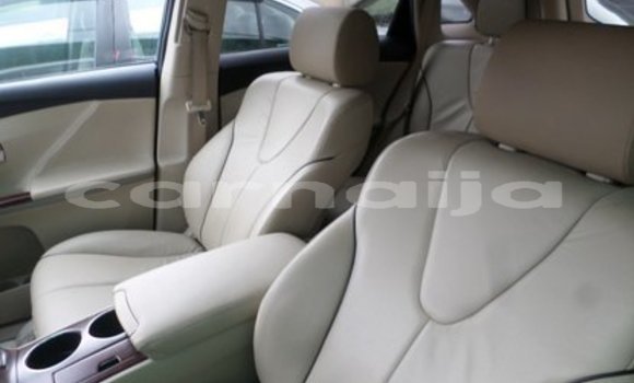 Acheter Import Voiture Toyota Venza Blanc à Daura, Katsina Acheter Import Voiture Toyota Venza Blanc à Daura, Katsina
