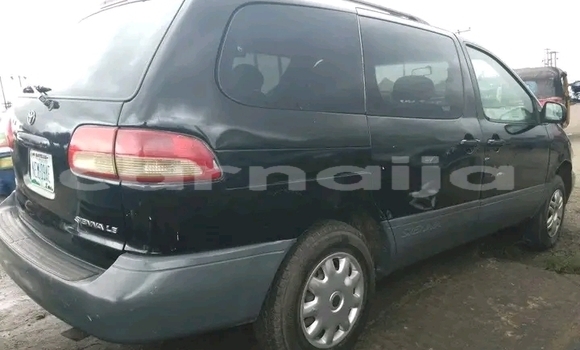 Acheter Occasion Voiture Toyota Sienna Noir à Abuja, État de Lagos Acheter Occasion Voiture Toyota Sienna Noir à Abuja, État de Lagos
