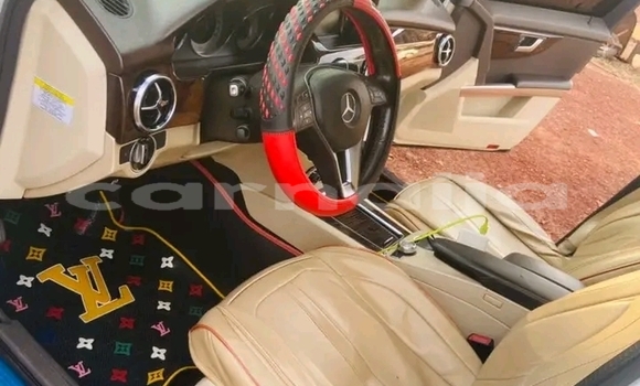 Acheter Occasion Voiture Mercedes-Benz GLK–Class Blanc à Abuja, État de Lagos Acheter Occasion Voiture Mercedes-Benz GLK–Class Blanc à Abuja, État de Lagos