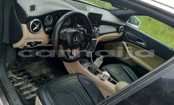 Acheter Occasion Voiture Mercedes-Benz C-klasse Blanc à Abudu, Edo Acheter Occasion Voiture Mercedes-Benz C-klasse Blanc à Abudu, Edo