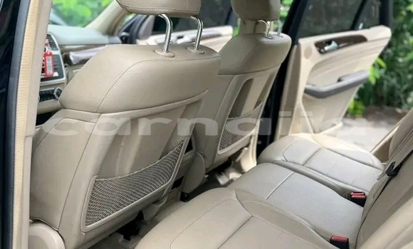 Acheter Occasion Voiture Mercedes-Benz ML–Class Noir à Abuja, État de Lagos Acheter Occasion Voiture Mercedes-Benz ML–Class Noir à Abuja, État de Lagos