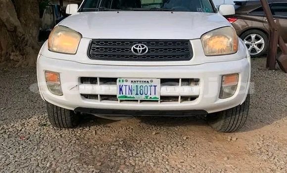 Buy Used Toyota RAV4 White Car in Abuja in Lagos State Buy Used Toyota RAV4 White Car in Abuja in Lagos State