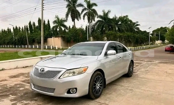 Buy Used Toyota Camry White Car in Abuja in Lagos State Buy Used Toyota Camry White Car in Abuja in Lagos State