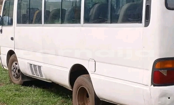 Buy Used Toyota Hiace White Car in Aboh in Delta State Buy Used Toyota Hiace White Car in Aboh in Delta State
