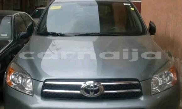 Acheter Occasion Voiture Toyota RAV4 Noir à Ado, Ekiti Acheter Occasion Voiture Toyota RAV4 Noir à Ado, Ekiti