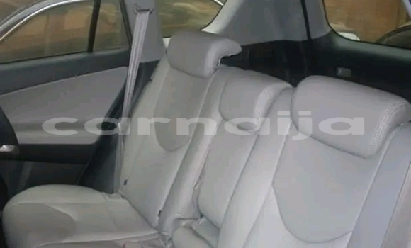 Acheter Occasion Voiture Toyota RAV4 Noir à Ado, Ekiti Acheter Occasion Voiture Toyota RAV4 Noir à Ado, Ekiti