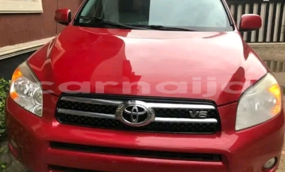 Acheter Occasion Voiture Toyota RAV4 Rouge à Abuja, État de Lagos Acheter Occasion Voiture Toyota RAV4 Rouge à Abuja, État de Lagos