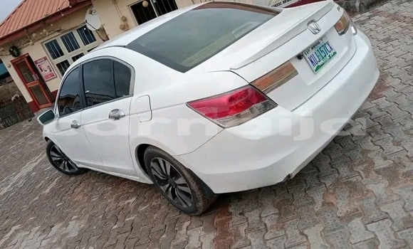 Acheter Occasion Voiture Honda Accord Blanc à Abakaliki, État d'Ebonyi Acheter Occasion Voiture Honda Accord Blanc à Abakaliki, État d'Ebonyi