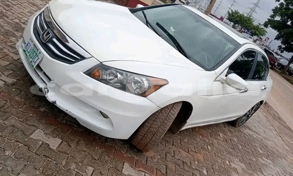 Acheter Occasion Voiture Honda Accord Blanc à Abakaliki, État d'Ebonyi Acheter Occasion Voiture Honda Accord Blanc à Abakaliki, État d'Ebonyi
