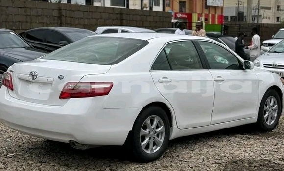 Acheter Occasion Voiture Toyota Camry Blanc à Abuja, État de Lagos Acheter Occasion Voiture Toyota Camry Blanc à Abuja, État de Lagos