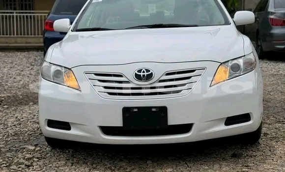 Acheter Occasion Voiture Toyota Camry Blanc à Abuja, État de Lagos Acheter Occasion Voiture Toyota Camry Blanc à Abuja, État de Lagos