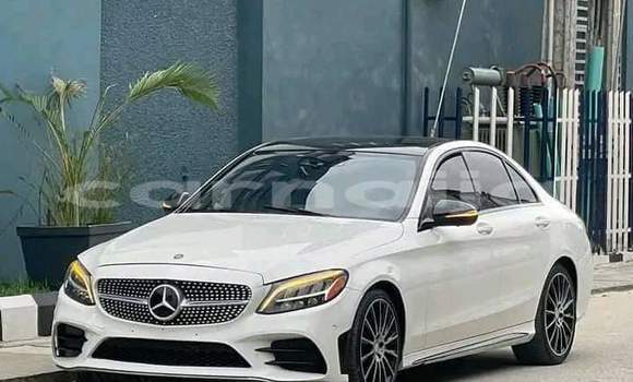 Buy Used Toyota Aqua White Car in Lagos in Lagos State