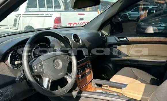 Acheter Occasion Voiture Mercedes-Benz ML–Class Noir à Abuja, État de Lagos Acheter Occasion Voiture Mercedes-Benz ML–Class Noir à Abuja, État de Lagos