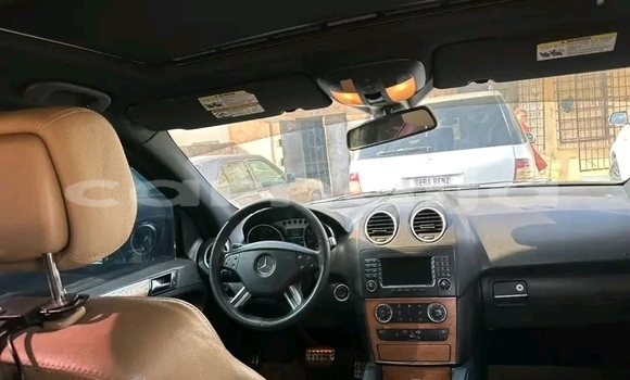 Acheter Occasion Voiture Mercedes-Benz ML–Class Noir à Abuja, État de Lagos Acheter Occasion Voiture Mercedes-Benz ML–Class Noir à Abuja, État de Lagos