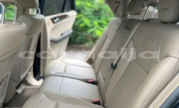 Acheter Occasion Voiture Mercedes-Benz ML–Class Noir à Abuja, État de Lagos Acheter Occasion Voiture Mercedes-Benz ML–Class Noir à Abuja, État de Lagos