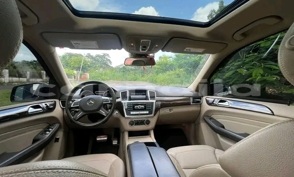 Acheter Occasion Voiture Mercedes-Benz ML–Class Noir à Abuja, État de Lagos Acheter Occasion Voiture Mercedes-Benz ML–Class Noir à Abuja, État de Lagos