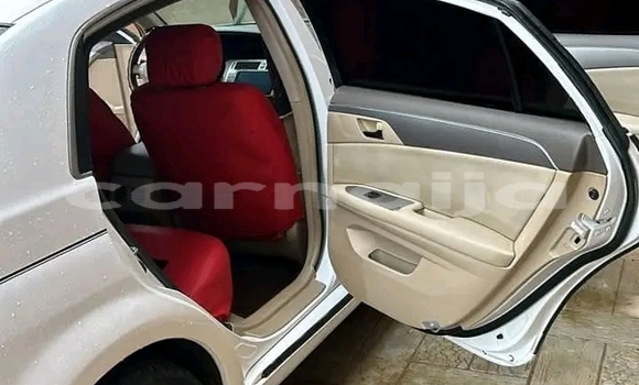 Acheter Occasion Voiture Toyota Avalon Blanc à Abuja, État de Lagos Acheter Occasion Voiture Toyota Avalon Blanc à Abuja, État de Lagos