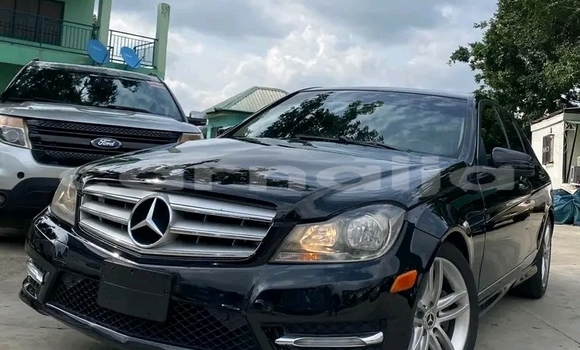 Buy Used Mercedes-Benz C-klasse Black Car in Abudu in Edo Buy Used Mercedes-Benz C-klasse Black Car in Abudu in Edo