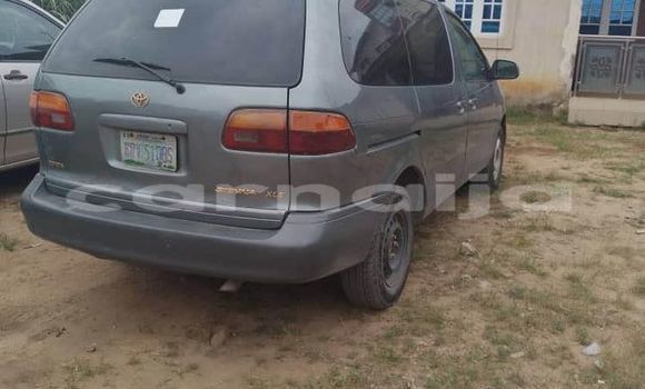 Acheter Occasion Voiture Toyota Sienna Autre à Abagana, État d'Anambra Acheter Occasion Voiture Toyota Sienna Autre à Abagana, État d'Anambra