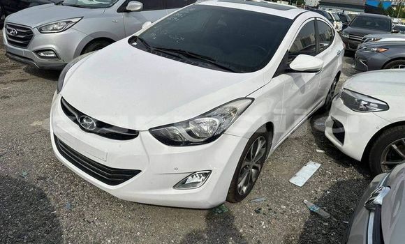 Buy Used Hyundai Elantra White Car in Abuja in Lagos State Buy Used Hyundai Elantra White Car in Abuja in Lagos State
