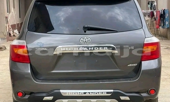 Buy Used Toyota Highlander Black Car in Abudu in Edo Buy Used Toyota Highlander Black Car in Abudu in Edo