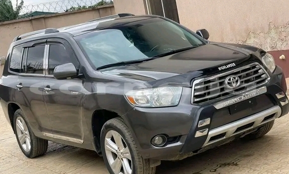 Buy Used Toyota Highlander Black Car in Abudu in Edo Buy Used Toyota Highlander Black Car in Abudu in Edo
