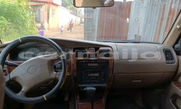 Acheter Occasion Voiture Toyota 4Runner Rouge à Abuja, État de Lagos