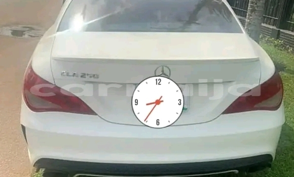 Acheter Occasion Voiture Mercedes-Benz C-Classe Blanc à Abuja, État de Lagos Acheter Occasion Voiture Mercedes-Benz C-Classe Blanc à Abuja, État de Lagos