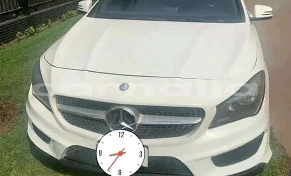 Acheter Occasion Voiture Mercedes-Benz C-Classe Blanc à Abuja, État de Lagos Acheter Occasion Voiture Mercedes-Benz C-Classe Blanc à Abuja, État de Lagos