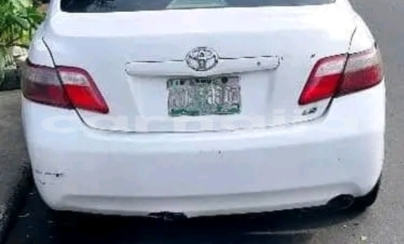 Acheter Occasion Voiture Toyota Camry Blanc à Abuja, État de Lagos Acheter Occasion Voiture Toyota Camry Blanc à Abuja, État de Lagos