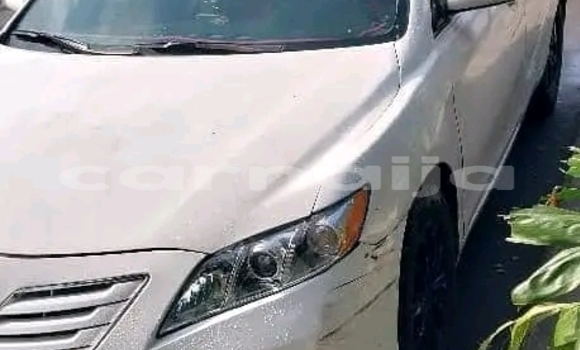 Acheter Occasion Voiture Toyota Camry Blanc à Abuja, État de Lagos Acheter Occasion Voiture Toyota Camry Blanc à Abuja, État de Lagos