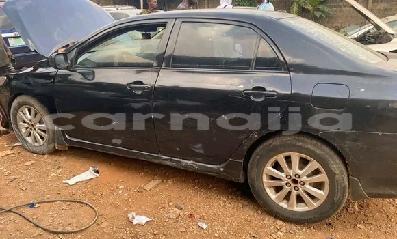 Acheter Occasion Voiture Toyota Corolla Noir à Abuja, État de Lagos Acheter Occasion Voiture Toyota Corolla Noir à Abuja, État de Lagos