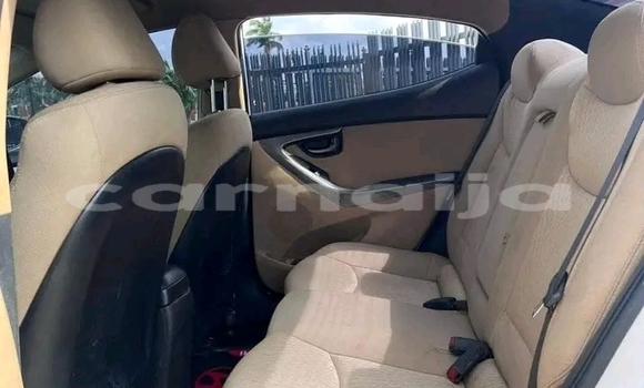 Acheter Occasion Voiture Hyundai Elantra Blanc à Une chauve–souris, État d'Akwa Ibom Acheter Occasion Voiture Hyundai Elantra Blanc à Une chauve–souris, État d'Akwa Ibom