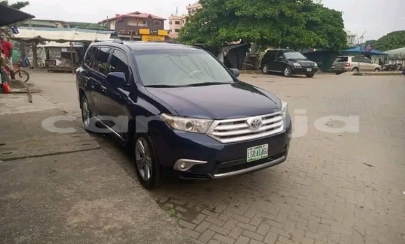 Acheter Occasion Voiture Toyota Highlander Noir à Abakaliki, État d'Ebonyi Acheter Occasion Voiture Toyota Highlander Noir à Abakaliki, État d'Ebonyi
