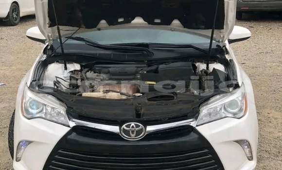 Acheter Occasion Voiture Toyota Camry Blanc à Abuja, État de Lagos Acheter Occasion Voiture Toyota Camry Blanc à Abuja, État de Lagos