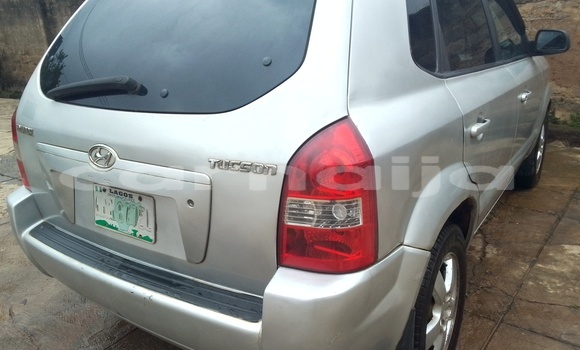 Buy Used Hyundai Tucson Silver Car in Ile–Ife in Osun State Buy Used Hyundai Tucson Silver Car in Ile–Ife in Osun State
