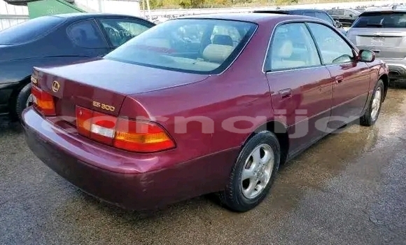 Acheter Occasion Voiture Lexus ES 300 Rouge à Abuja, État de Lagos Acheter Occasion Voiture Lexus ES 300 Rouge à Abuja, État de Lagos