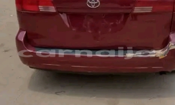 Acheter Occasion Voiture Toyota Sienna Rouge à Abuja, État de Lagos Acheter Occasion Voiture Toyota Sienna Rouge à Abuja, État de Lagos