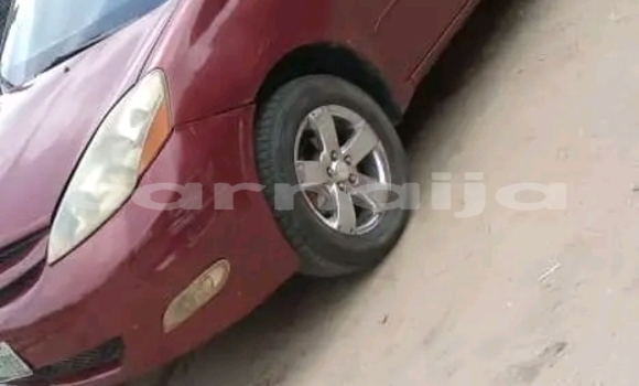 Acheter Occasion Voiture Toyota Sienna Rouge à Abuja, État de Lagos Acheter Occasion Voiture Toyota Sienna Rouge à Abuja, État de Lagos