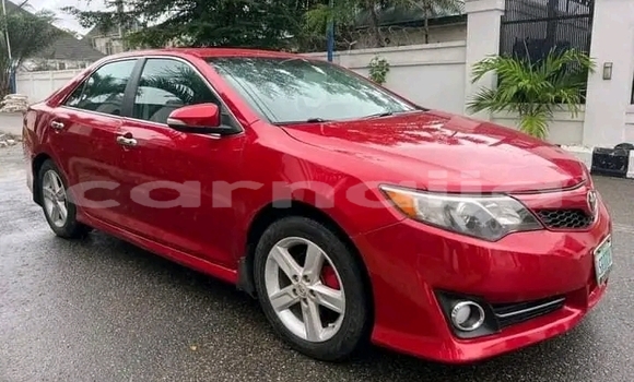 Acheter Occasion Voiture Toyota Camry Rouge à Abuja, État de Lagos Acheter Occasion Voiture Toyota Camry Rouge à Abuja, État de Lagos