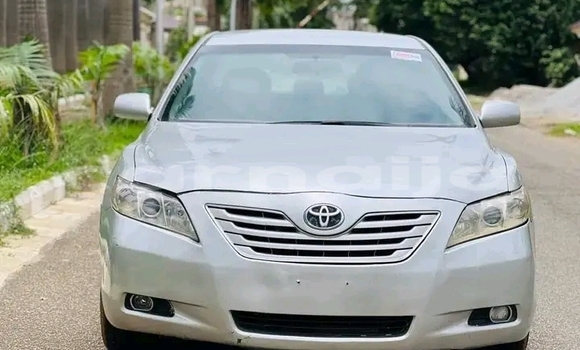 Acheter Occasion Voiture Toyota Camry Blanc à Abuja, État de Lagos Acheter Occasion Voiture Toyota Camry Blanc à Abuja, État de Lagos