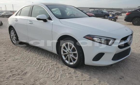 Acheter Neuf Voiture Mercedes-Benz A–Class Blanc à Lagos, État de Lagos Acheter Neuf Voiture Mercedes-Benz A–Class Blanc à Lagos, État de Lagos